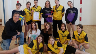 Okresné kolo vo vybíjanej ZŠ / dievčatá
