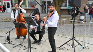 1. máj - krojovaný sprievod, FS Vihorlat