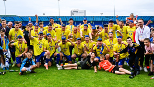 Dekorácia víťaza 3. ligy - FK Humenné