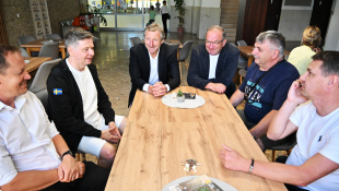 Miloslav Mečíř / na tenisových kurtoch a kúpalisku