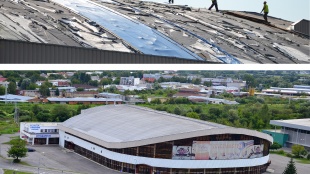 Zimný štadión - oprava havárie strechy - pred a po