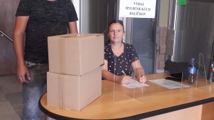 Rozdaných takmer 300 hygienických balíčkov