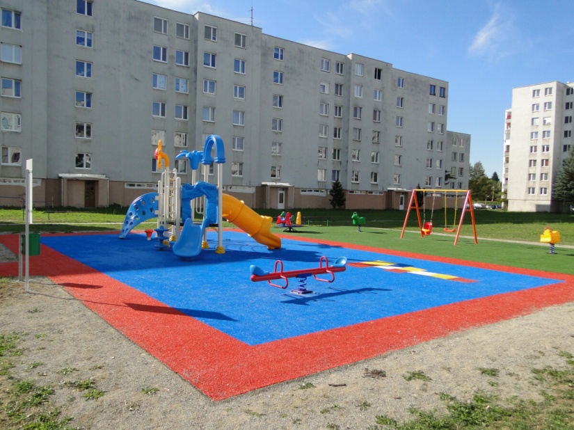 Detské ihrisko na Laboreckej ulici - po