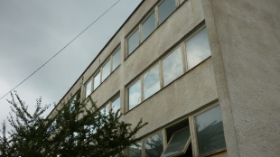 Výmena okien na Gymnáziu sv. Jána Zlatoústeho - pred