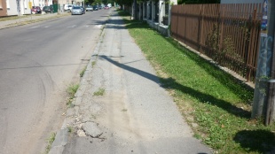 Oprava chodníka na Ulici Nemocničnej - pred